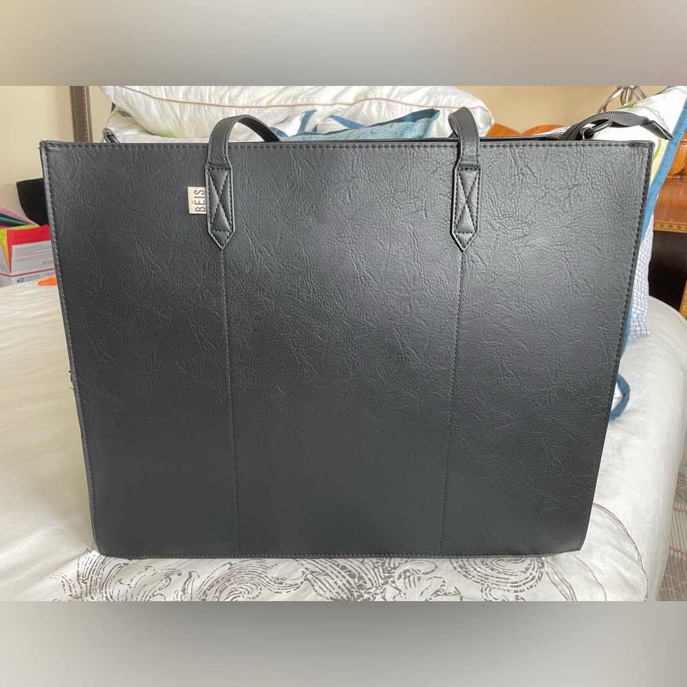Beis The Work Tote IN BLACK